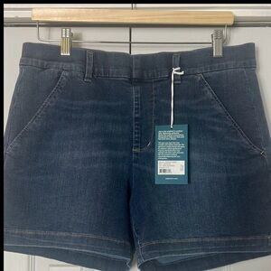 JAG Stretch Denim Mid-Rise MADDIE 5” Pull-On Denim Shorts. Super cute:) NEW